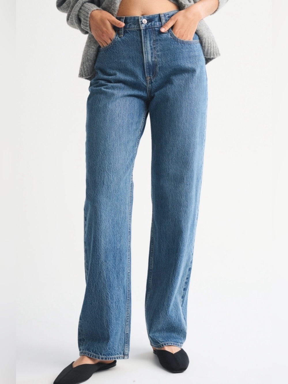 ABERCROMBIE NWT High Rise Loose Jeans 32 Short